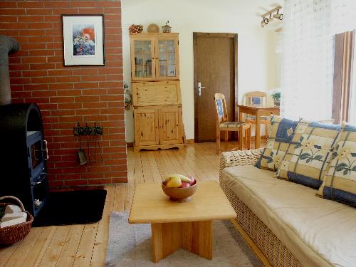 Blick vom Wohnzimmer Richtung Eßecke